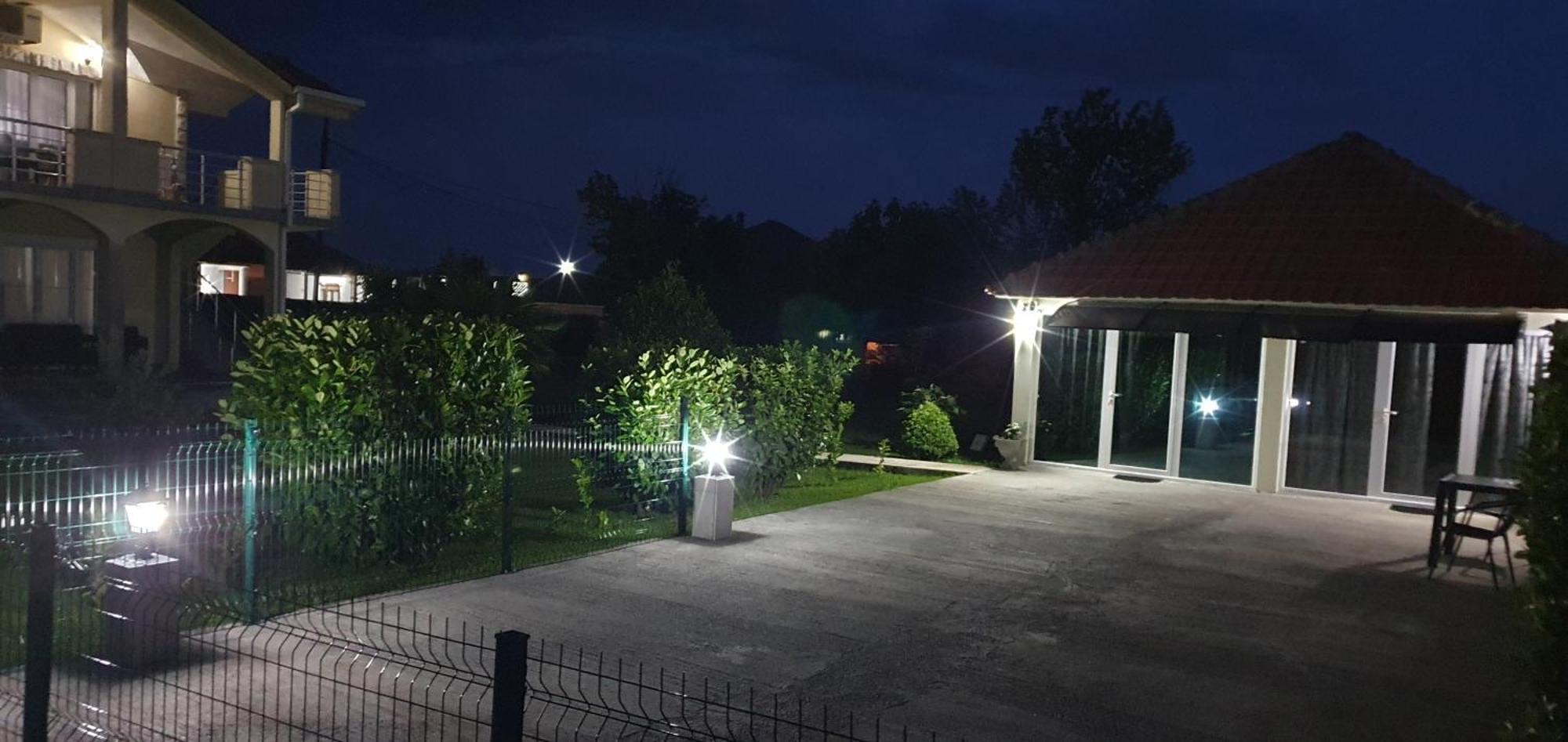 Cozzy Apartment Near The Aiport Podgorica Esterno foto