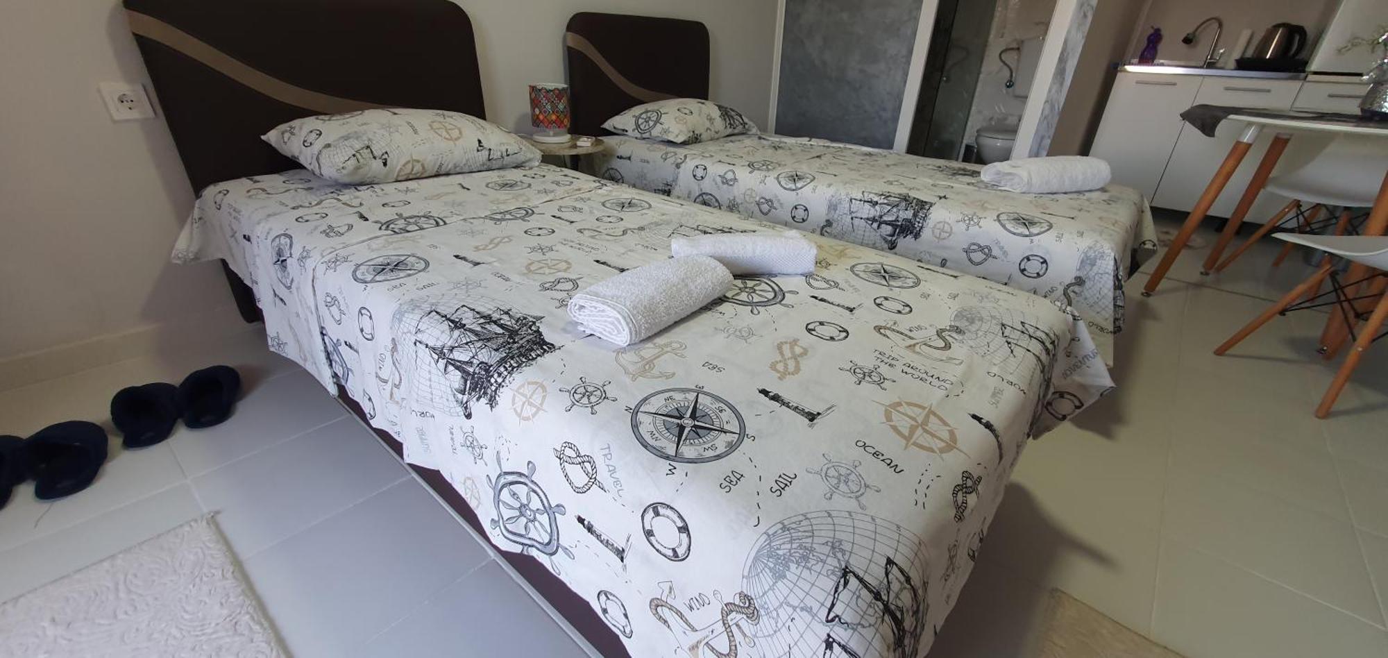 Cozzy Apartment Near The Aiport Podgorica Esterno foto